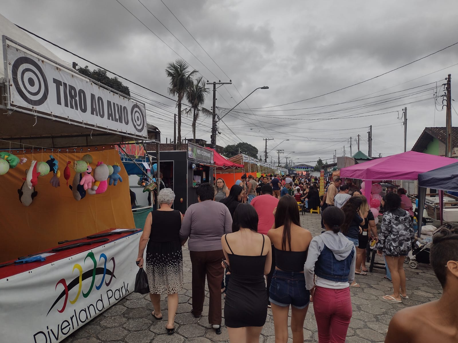 Festa do Peixe repete sucesso e atrai multidão à Ilha Caraguatá em