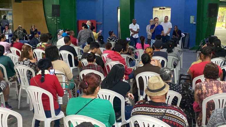 Prefeitura entrega 500 cestas de alimentos neste sábado (6) a famílias em situação de vulnerabilidade