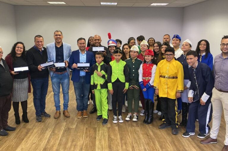 Prefeitura recebe homenagem da Afaban