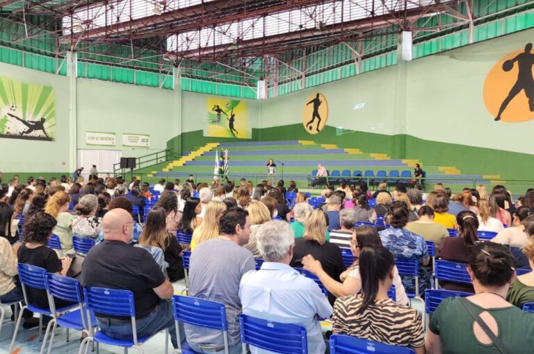 Professores municipais participam da 2° Semana da Educação de Cubatão