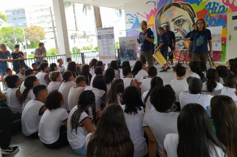 Alunos da rede municipal participam do projeto educativo ‘Monet à Beira D’Água’