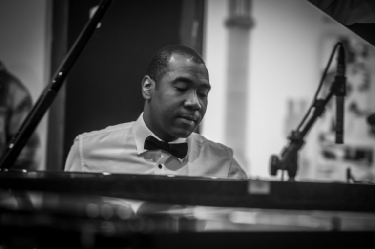 ETMD recebe pianista Hercules Gomes com o espetáculo ‘Tia Amélia para sempre’