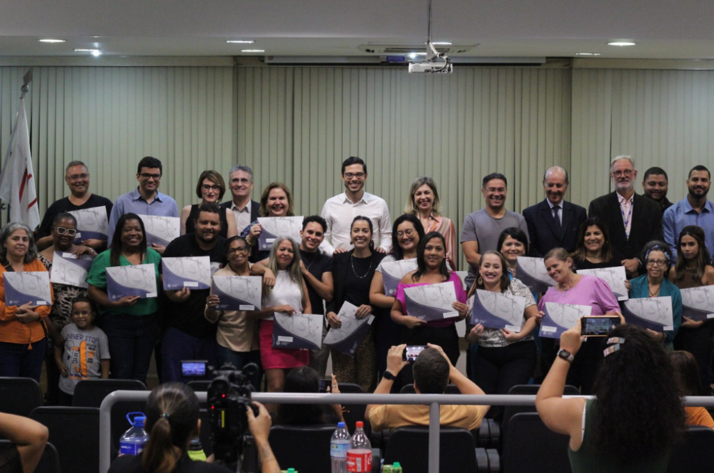 Alunos do curso de mediação de conflitos recebem certificados