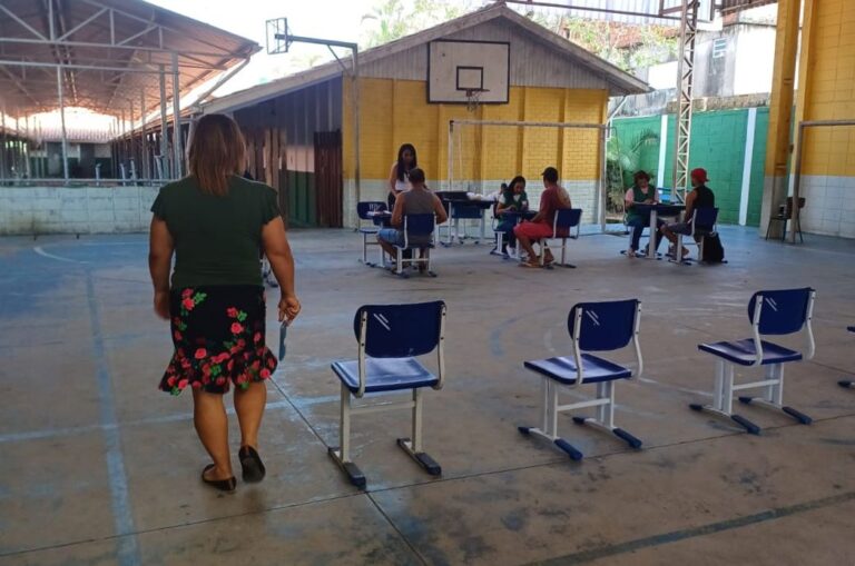 Vila Esperança: atualização cadastral dos moradores do bairro continua