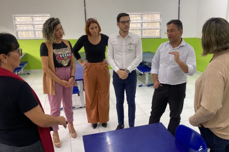 Comitiva da Prefeitura realiza visita técnica às obras da UME Alagoas, na Fabril