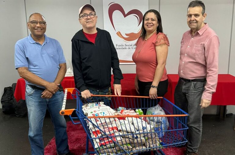 Fundo Social de Solidariedade recebe doações do Teatro do Kaos e distribui alimentos