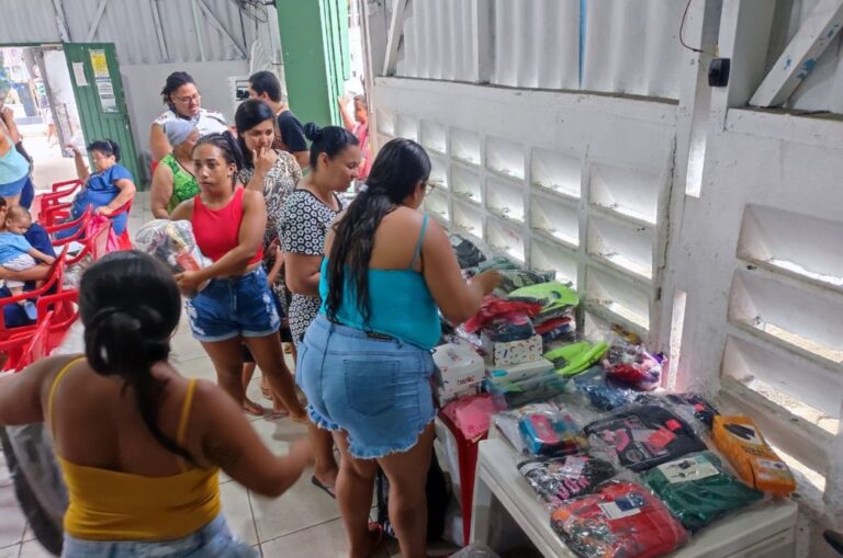 Fundo Social de Cubatão leva mais doações às Famílias atingidas por incêndio na Vila dos Pescadores