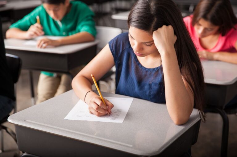 Alunos aprovados no Vestibular Univesp terão aula inaugural dia 31 de julho