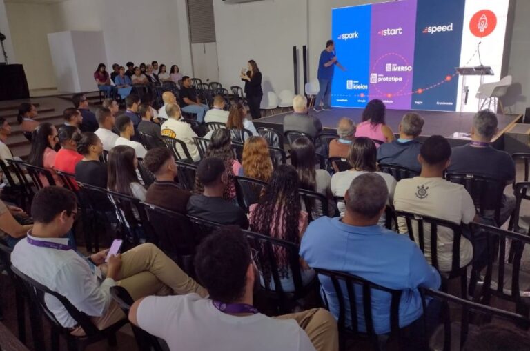 Prefeitura assina termo de compromisso ‘Cidade Empreendedora Azul’ e lança Programa de Startups da cidade, durante  o ‘Startup Day Cubatão’