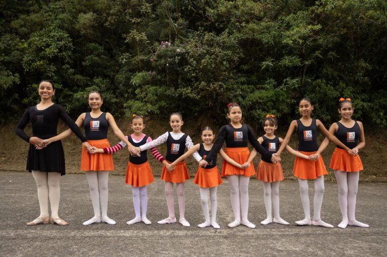 Cubatão Sinfonia participa de Desfile Cívico-Militar em comemoração aos 76 anos da Cidade