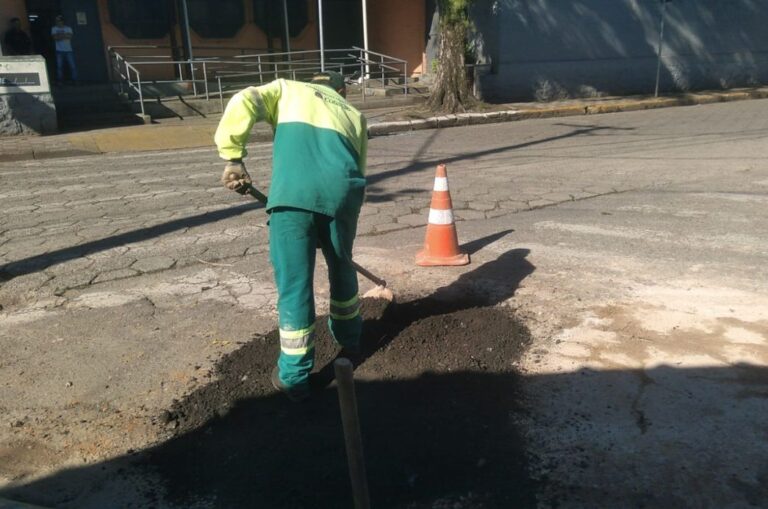 Zeladoria em Cubatão: serviços avançaram por toda a cidade nesta semana