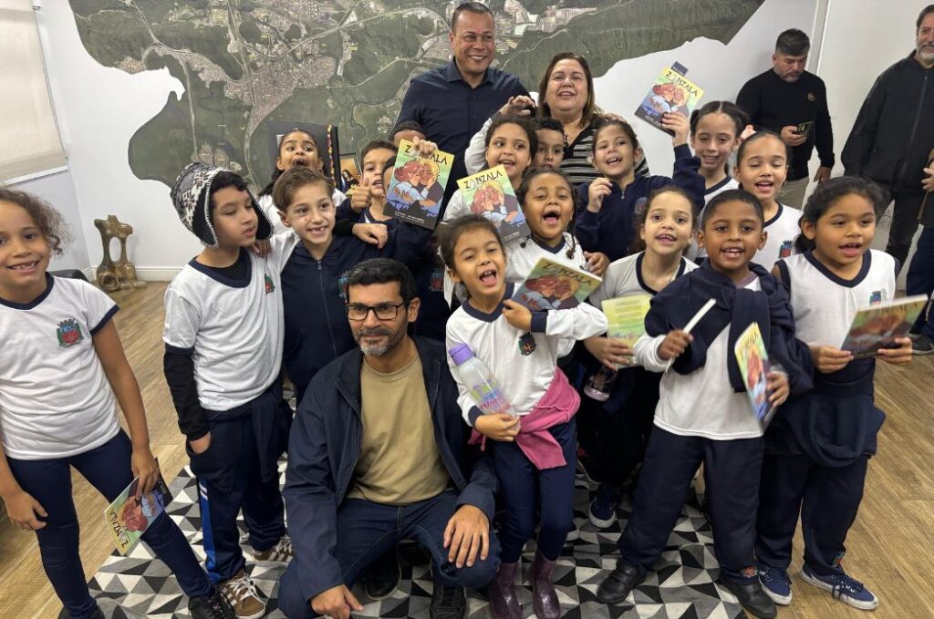 ‘Rolê na Prefeitura’ apresenta o serviço público à criançada da rede municipal de ensino