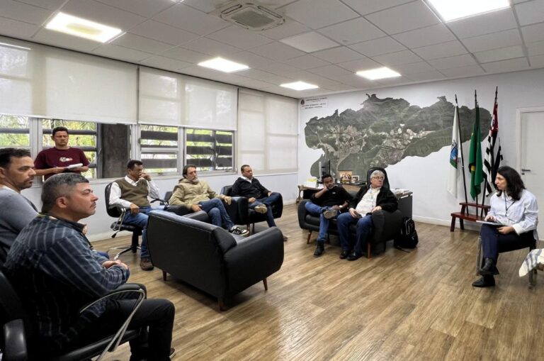 Prefeito de Cubatão recebe representantes da Sabesp e cobra soluções para falta d’água em bairros da Cidade