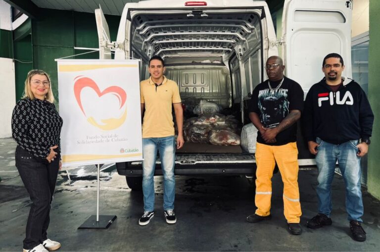 FSS de Cubatão doa 150 quilos de alimentos e roupas para vítimas do incêndio ocorrido na Vila Gilda, em Santos