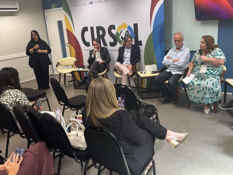 Cubatão participa da 2ª Conferência Internacional de Resíduos Sólidos – CIRSOL, em Brasília