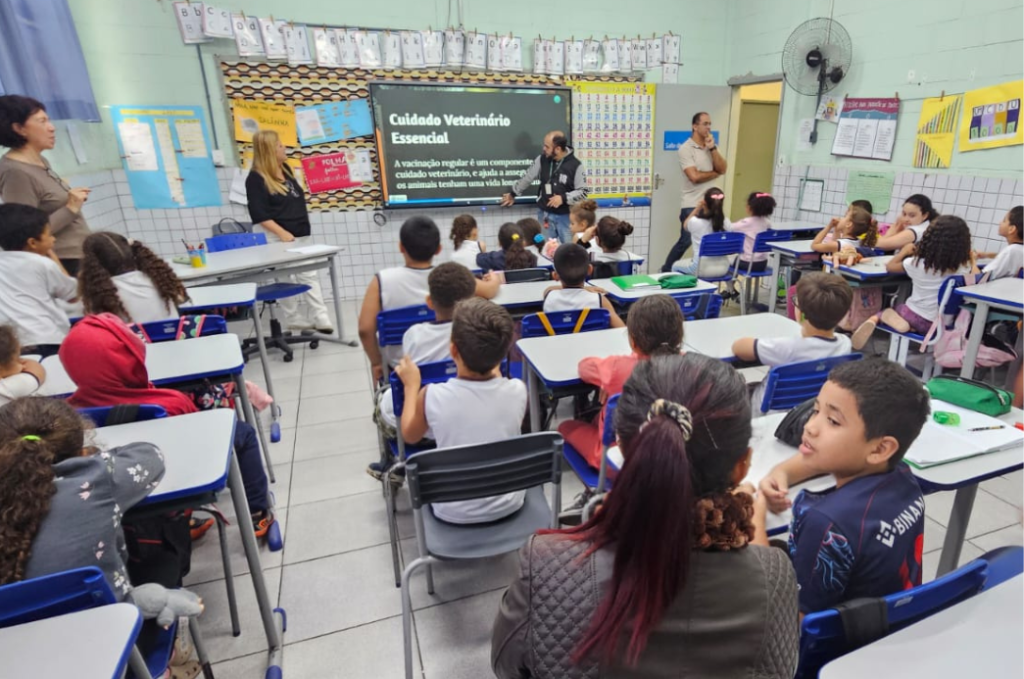 Escola de Cubatão recebe palestra de conscientização sobre o Bem-Estar Animal e Educação Ambiental