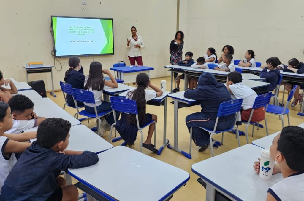 Cubatão promove palestra sobre racismo ambiental para alunos da UME CEU
