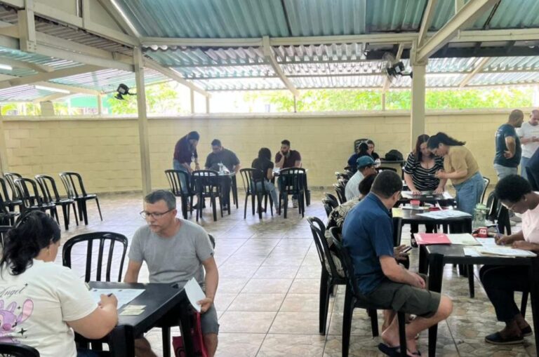 Regularização fundiária: Prefeitura atende famílias da Vila Natal no CAC 50 até quinta (6)