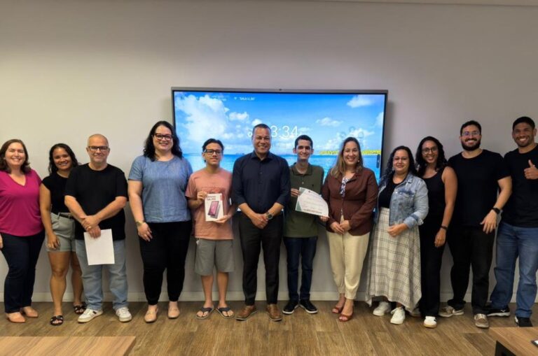 Cubatão premia com tablet participante de pesquisa e avança no plano de ampliar o Wi-Fi público
