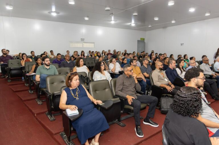 Servidores de Cubatão participam de capacitação sobre licitações