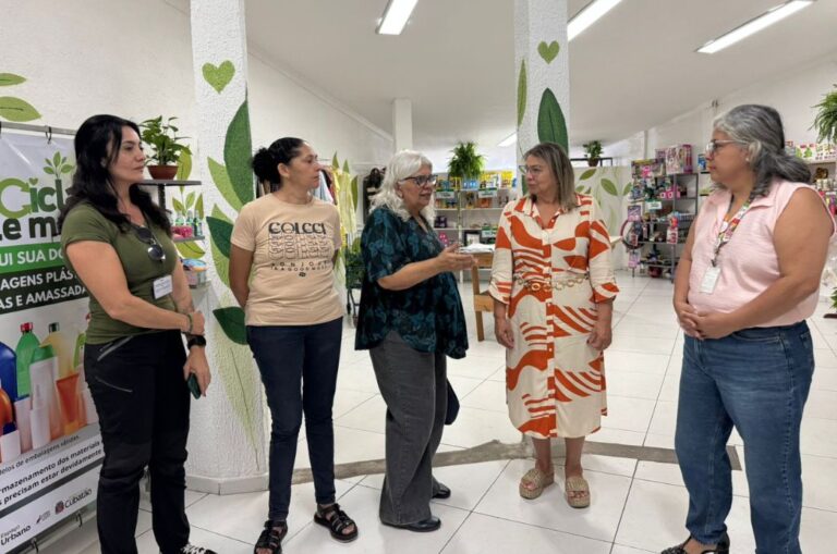 Cubatão se torna referência regional com o programa “Reciclar Vale Mais” e recebe comitiva de São Vicente