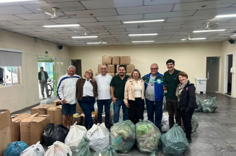 Fundo de Solidariedade de Cubatão recebe doação de 900 peças, entre mantas e roupas